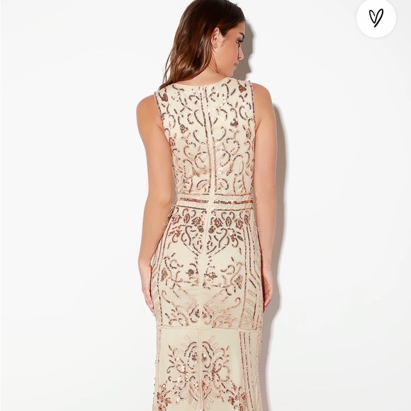 Lulu’s rose gold maxi dress XS - Picture 3 of 9
